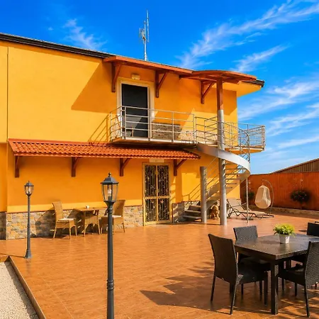 Villa Romano B&B - Private Parking-2